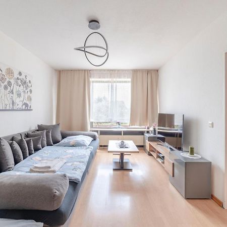 Schoene, Moeblierte Wohnung Mit Balkon Und Tiefgarage Düsseldorf Buitenkant foto